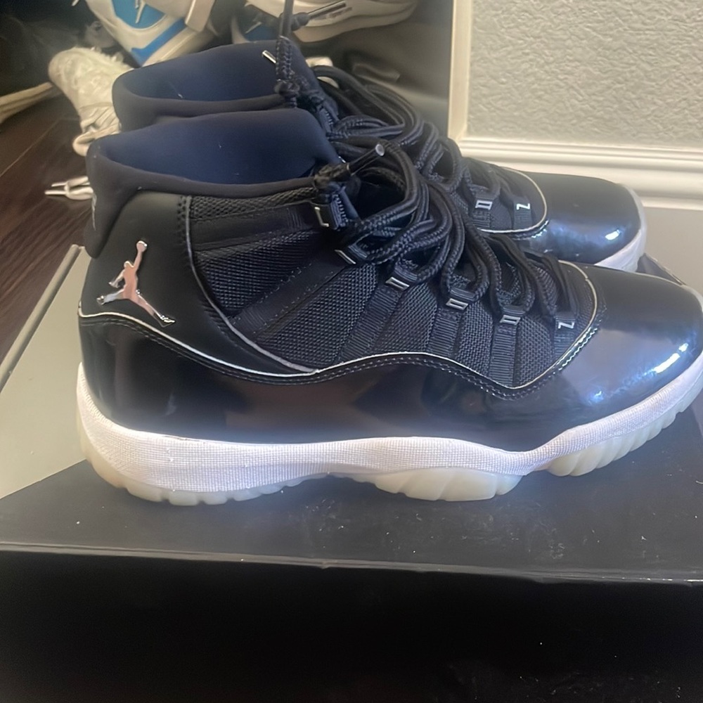 Jordan 11 jubilee size 10.5